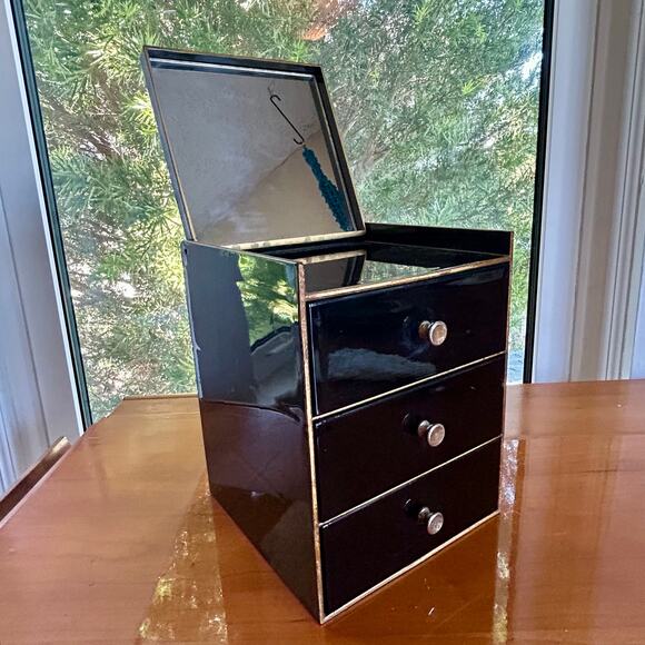 Vintage Otagiri Black Lacquer Jewelry Box with Mirror & Seashell Design - Picture 13 of 16